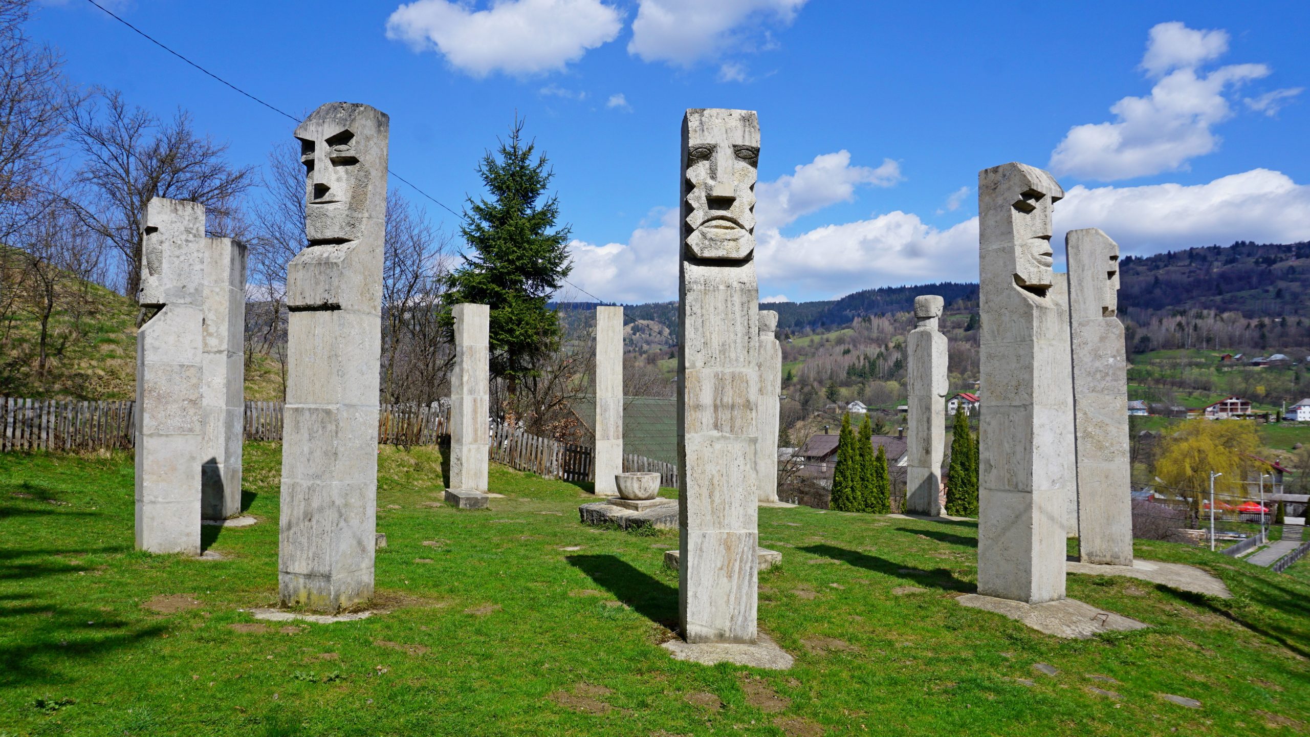 Monumentul Martirilor de la Moisei